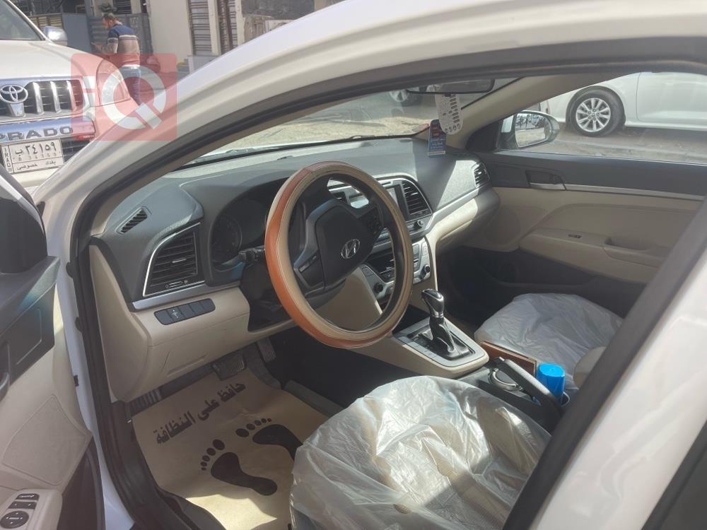 هیۆندای ئەلەنترا